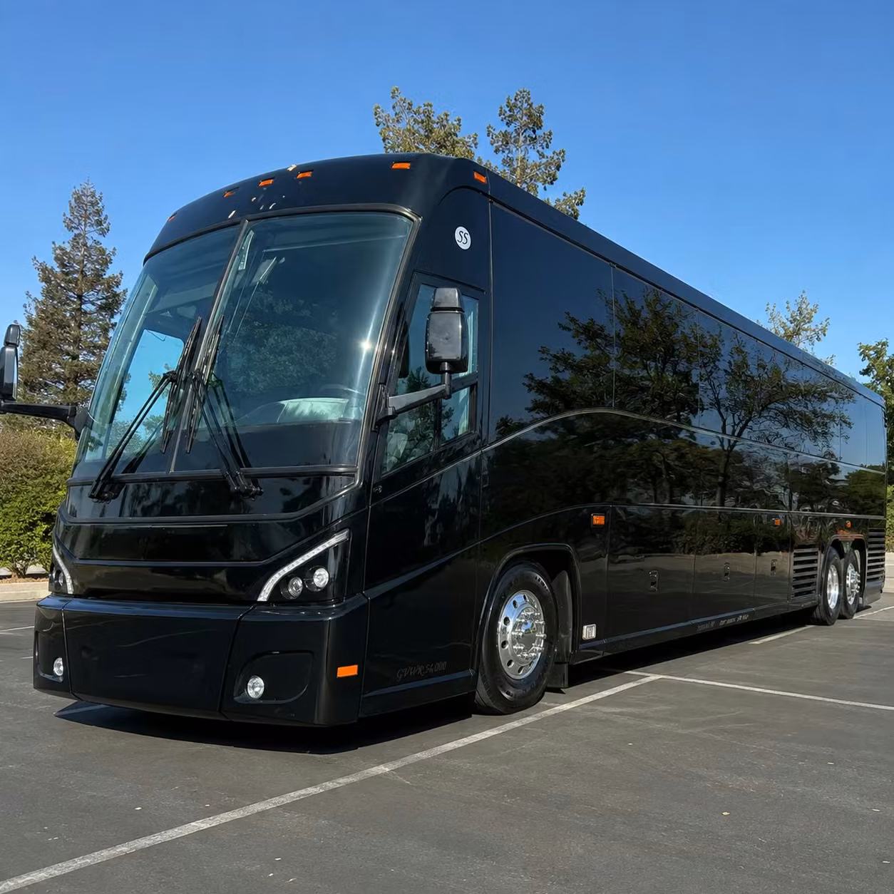 browse charter buses minibuses and sprinter vans for long distance travel from simi valley