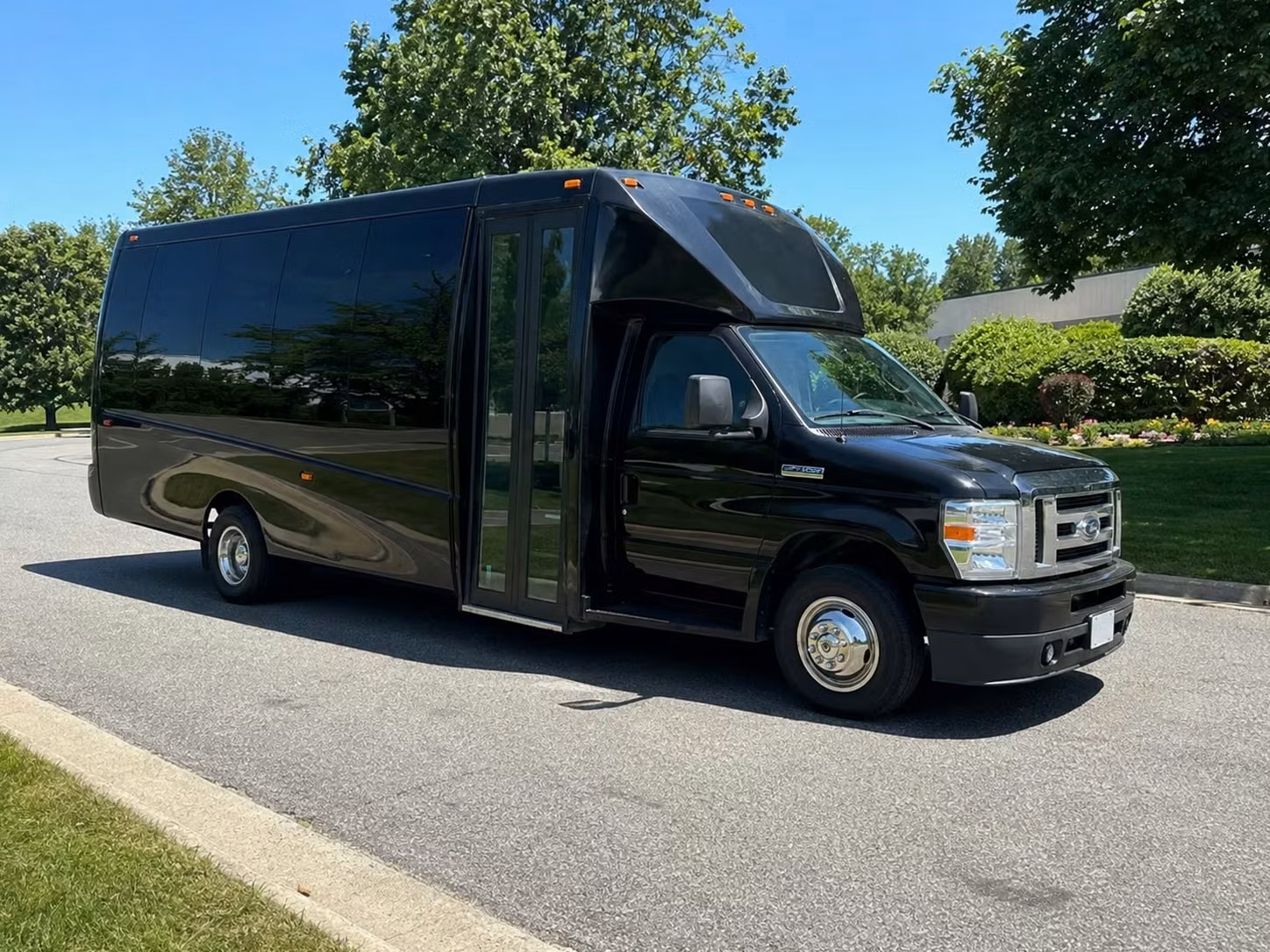 compare simi valley party buses and charter buses for prom groups of every size