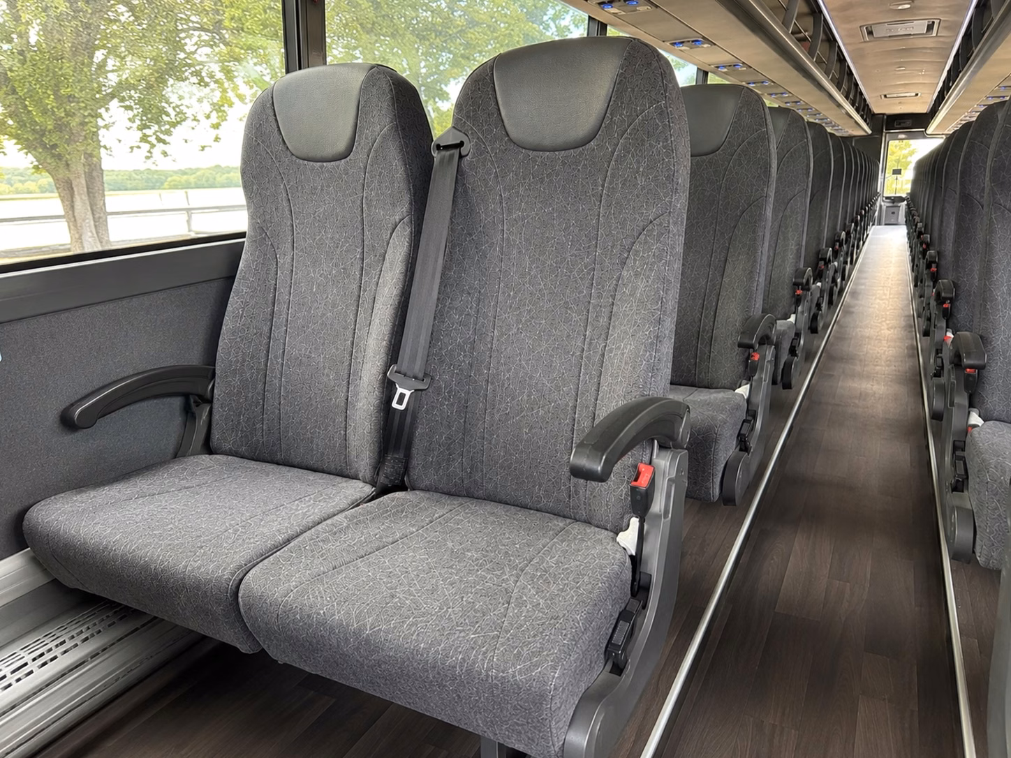 how bus type affects charter bus prices in simi valley california